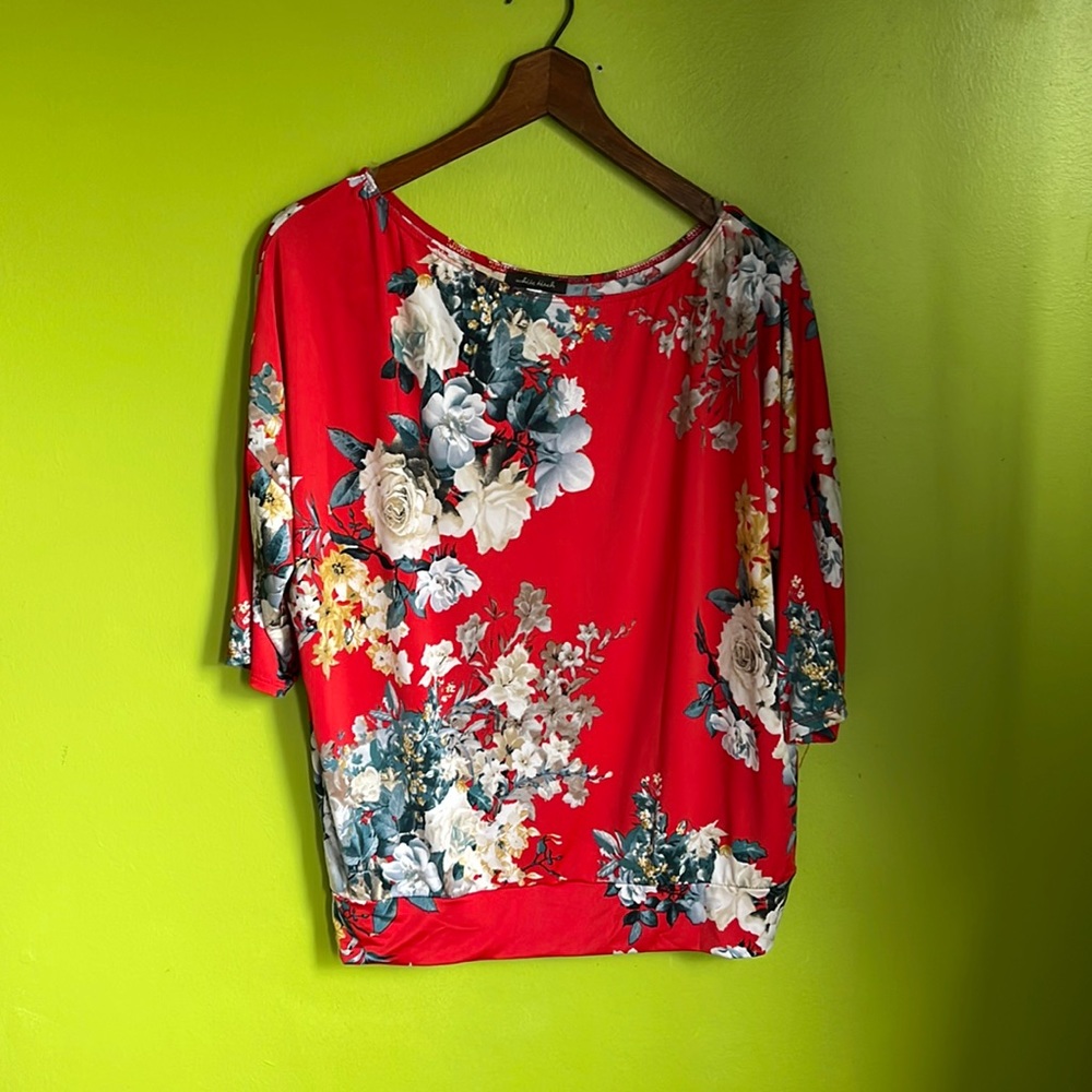 White Birch Red Floral Top Blouse Size L